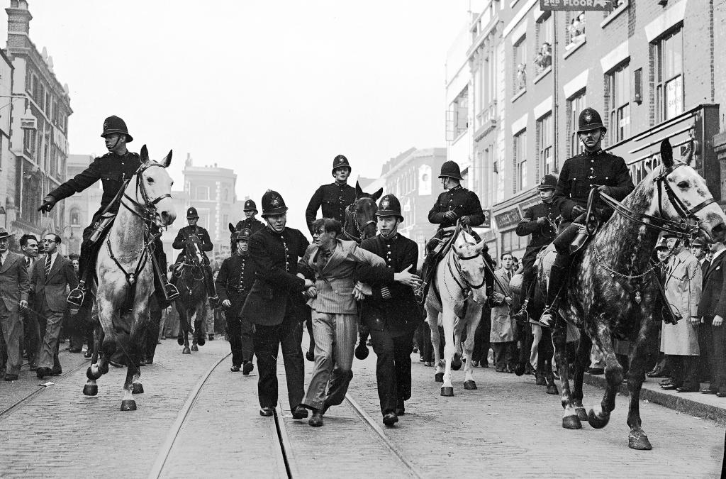Bitka o Cable street, 4.10.1936