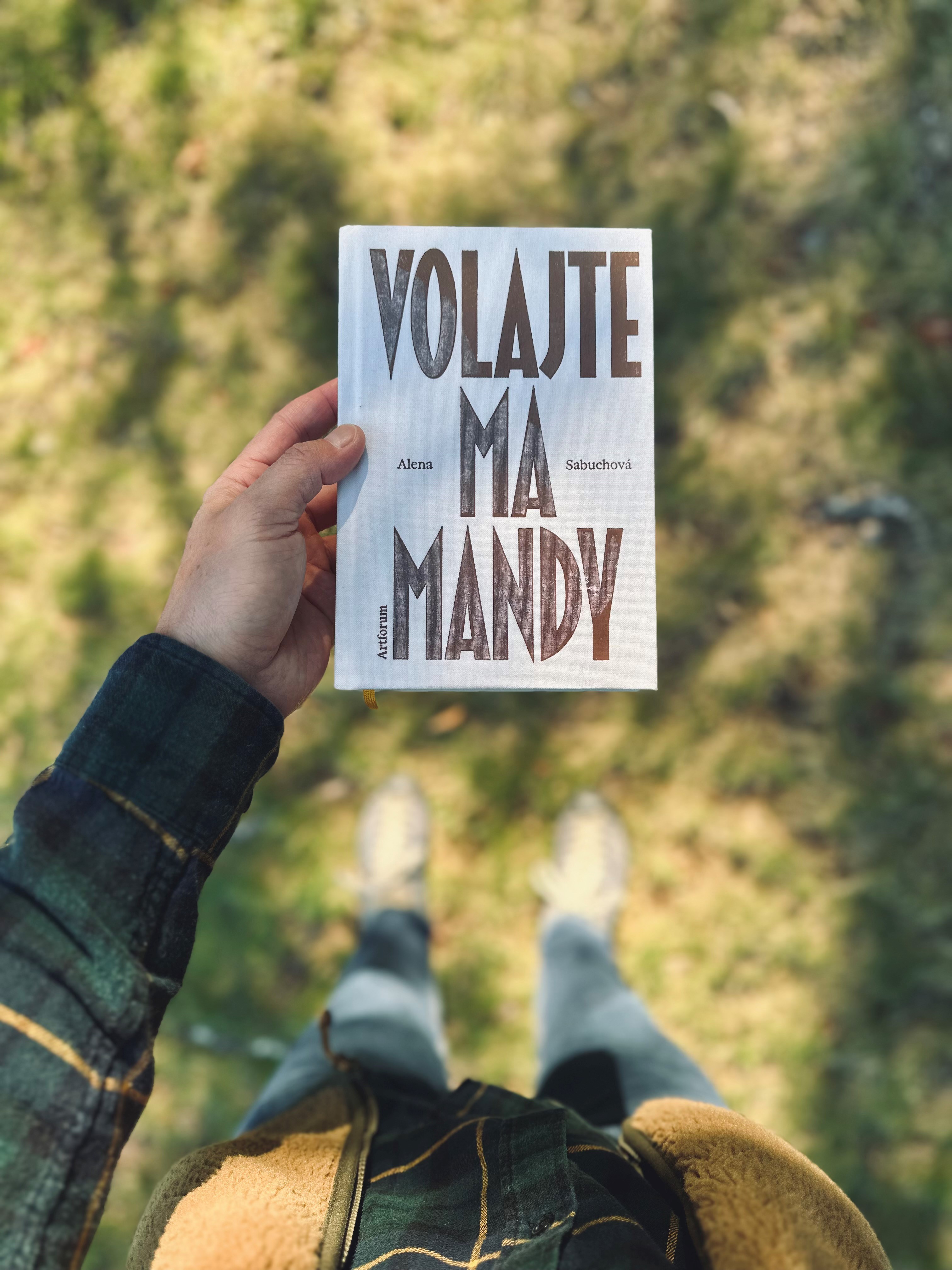 Alena Sabuchová: Volajte ma Mandy 