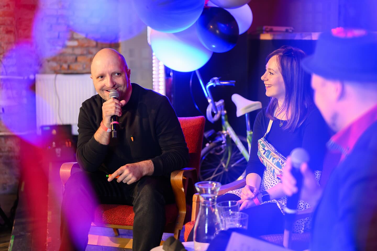 Literárne festivaly to nevzdávajú